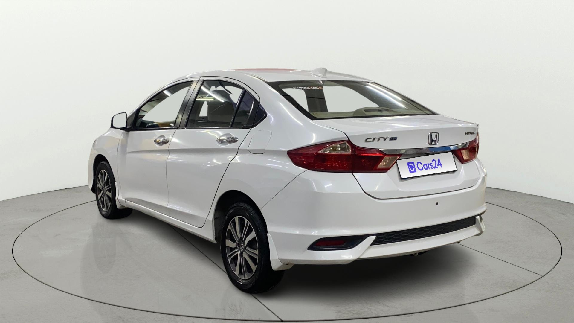 View 2018 Honda City ZX MT Diesel Anniversary Edition Image 2 Used 2018 Honda City ZX MT Diesel Anniversary Edition Image 2