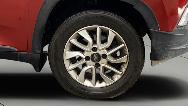 View Mahindra KUV100 Image 40 Used Mahindra KUV100 Image 40