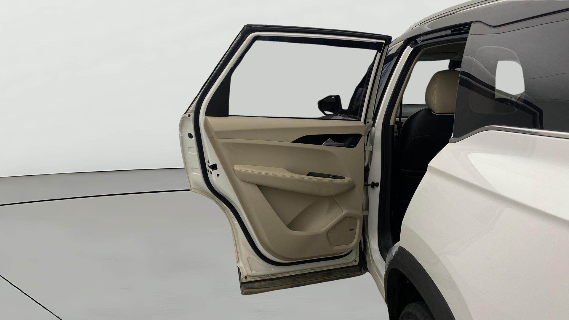 View 2021 MG Hector Sharp CVT Petrol Image 15 Used 2021 MG Hector Sharp CVT Petrol Image 15