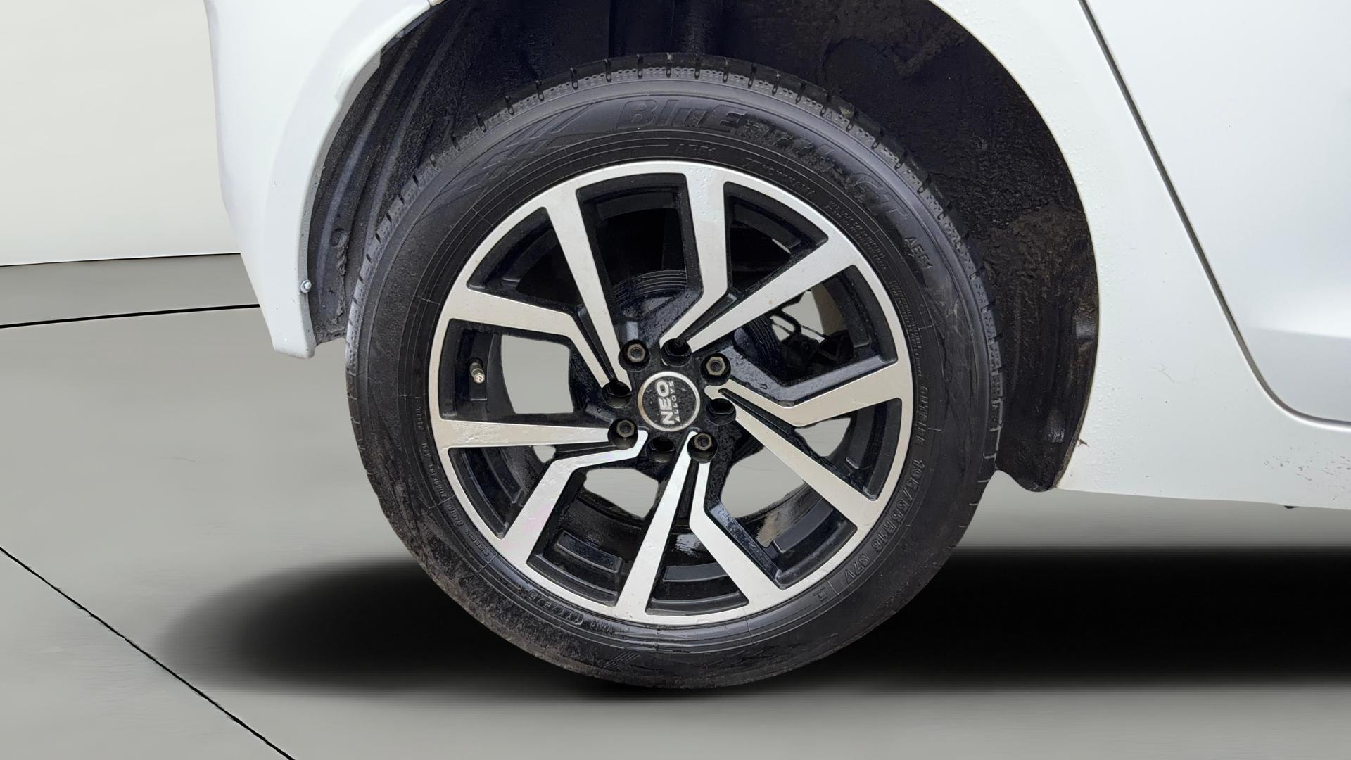 View 2021 Tata Altroz XE Petrol Image 23 Used 2021 Tata Altroz XE Petrol Image 23