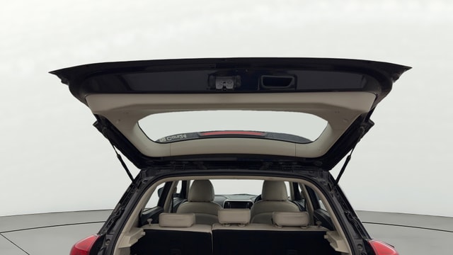 View Mahindra XUV300 Image 32 Used Mahindra XUV300 Image 32