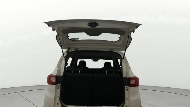 View Renault Triber Image 17 Used Renault Triber Image 17