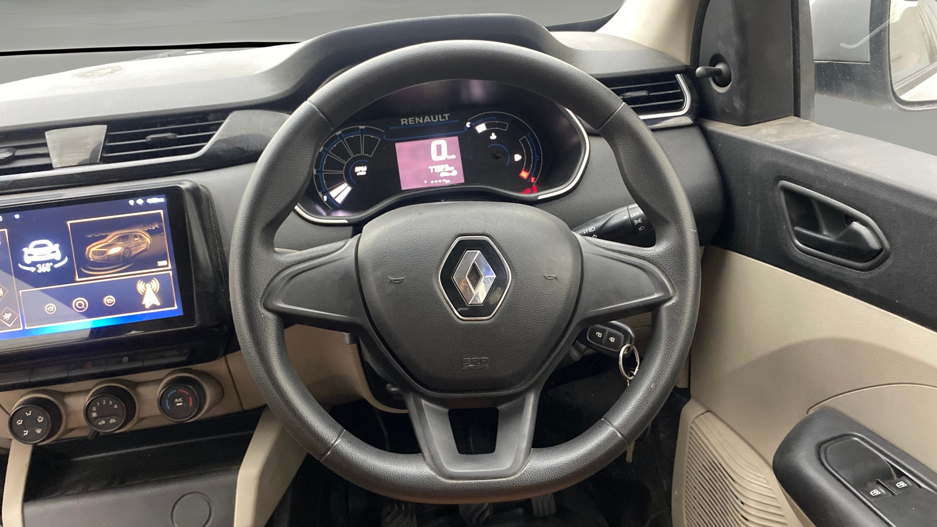 View 2020 Renault Triber RXE Image 21 Used 2020 Renault Triber RXE Image 21