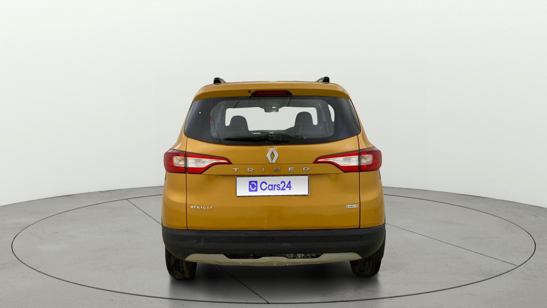View 2022 Renault Triber RXZ AMT Image 41 Used 2022 Renault Triber RXZ AMT Image 41