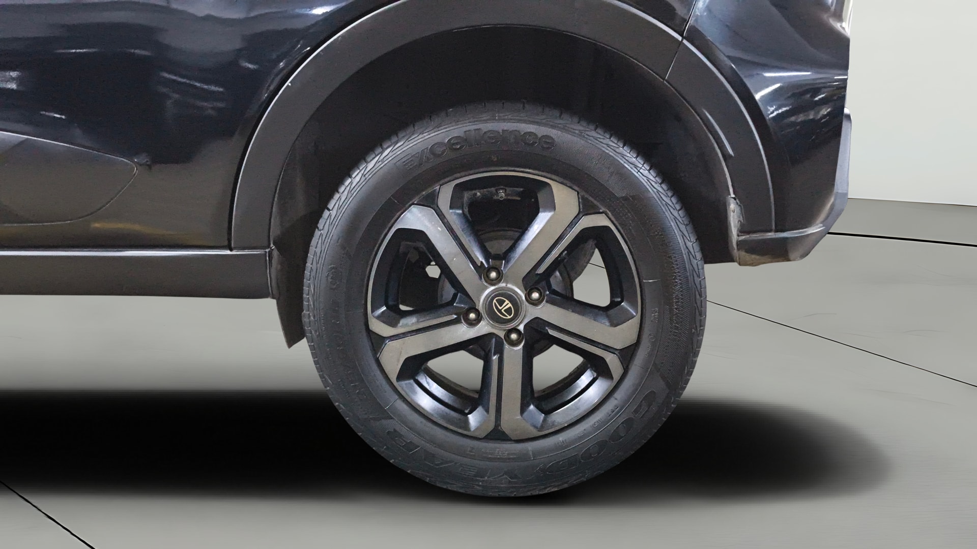View 2023 Tata Nexon Revotron XE Image 8 Used 2023 Tata Nexon Revotron XE Image 8