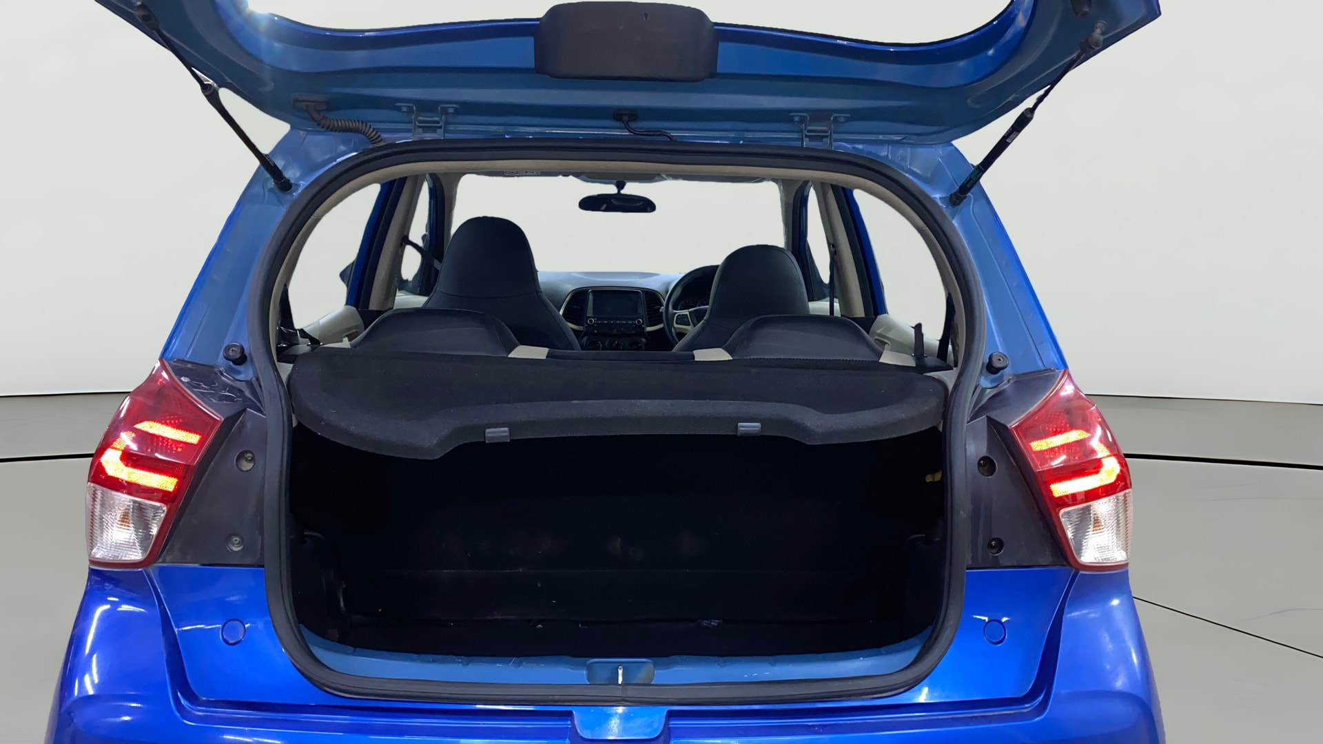 View 2019 Hyundai New Santro D-Lite Petrol Image 43 Used 2019 Hyundai New Santro D-Lite Petrol Image 43