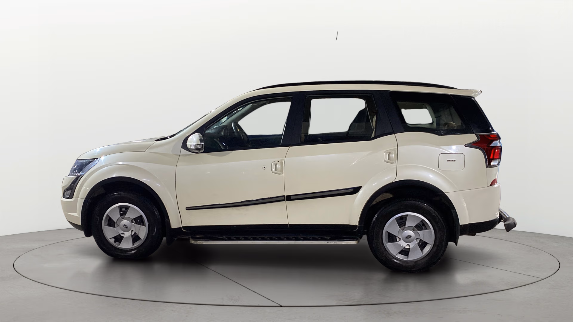 Used 2021 Mahindra XUV500 Used 2021 Mahindra XUV500