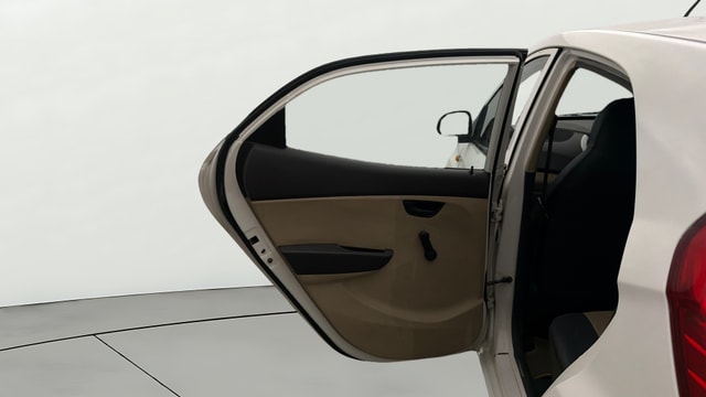 View Hyundai EON Image 22 Used Hyundai EON Image 22