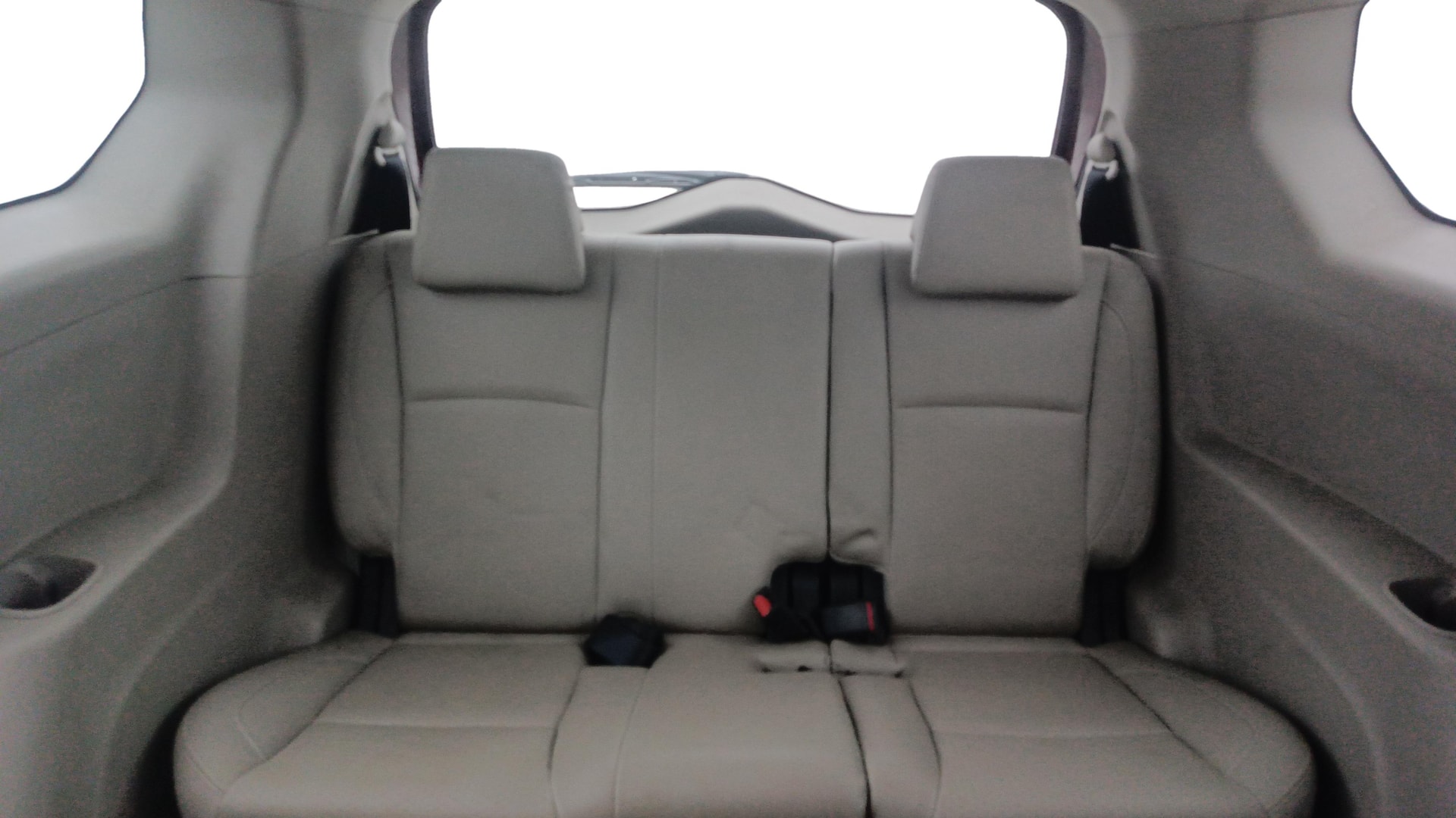 View 2020 Mahindra Marazzo M8 7-Seater Image 10 Used 2020 Mahindra Marazzo M8 7-Seater Image 10
