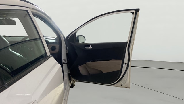 View Hyundai Grand i10 Image 44 Used Hyundai Grand i10 Image 44