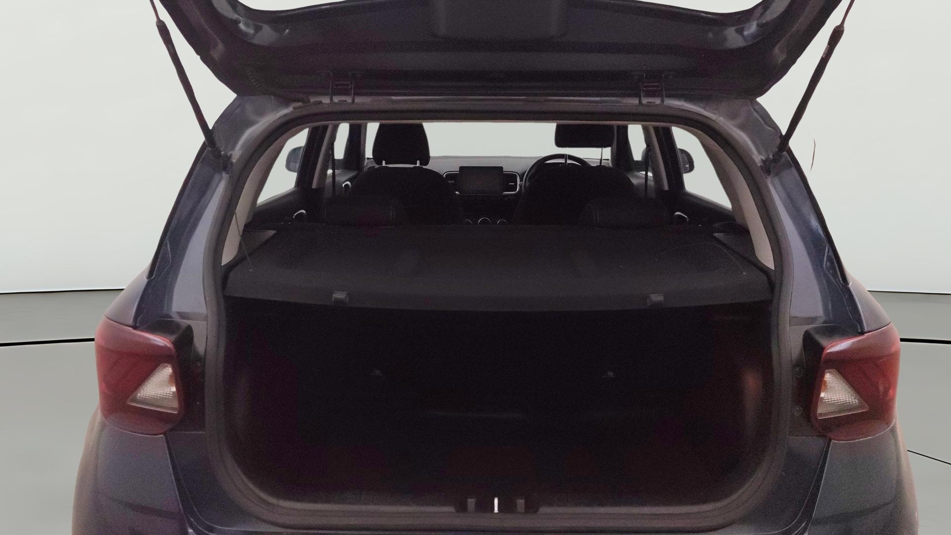 View 2019 Hyundai Venue SX Plus 1.0 Petrol AT Image 40 Used 2019 Hyundai Venue SX Plus 1.0 Petrol AT Image 40