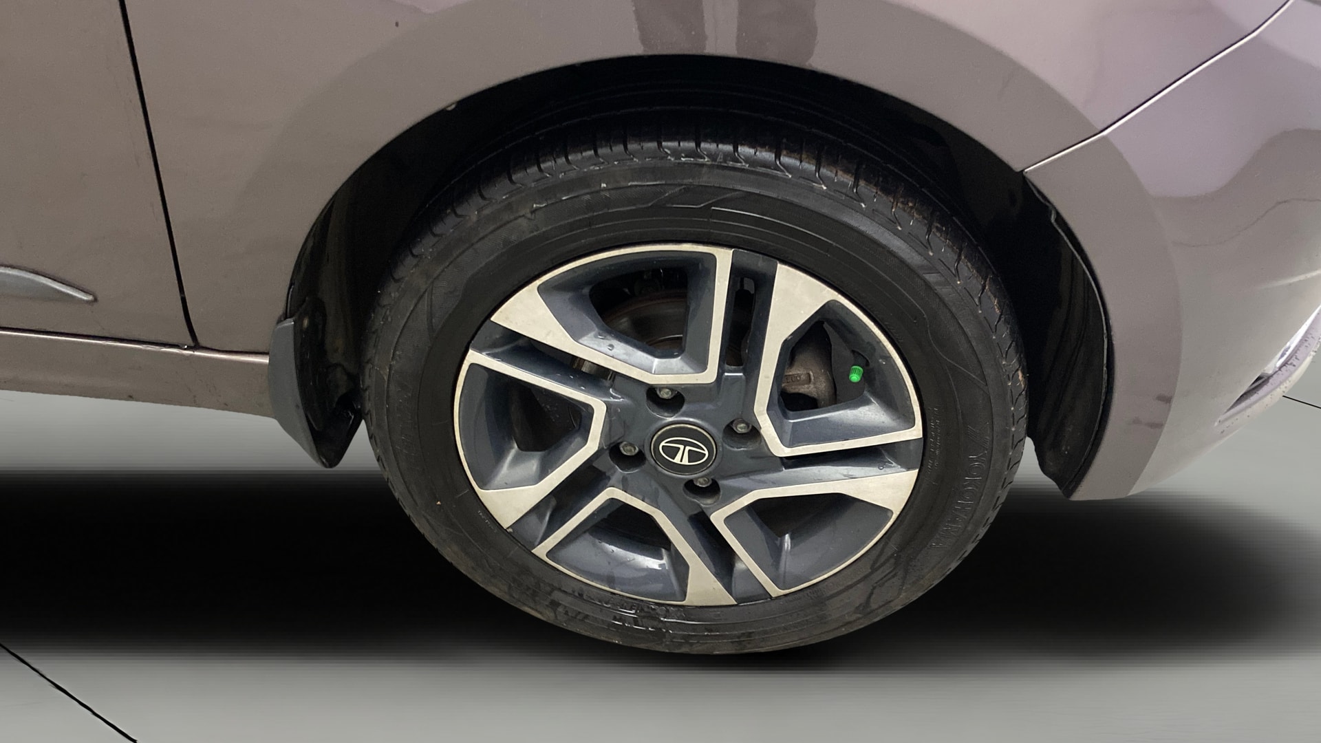 View 2020 Tata Tigor XE Diesel Image 39 Used 2020 Tata Tigor XE Diesel Image 39