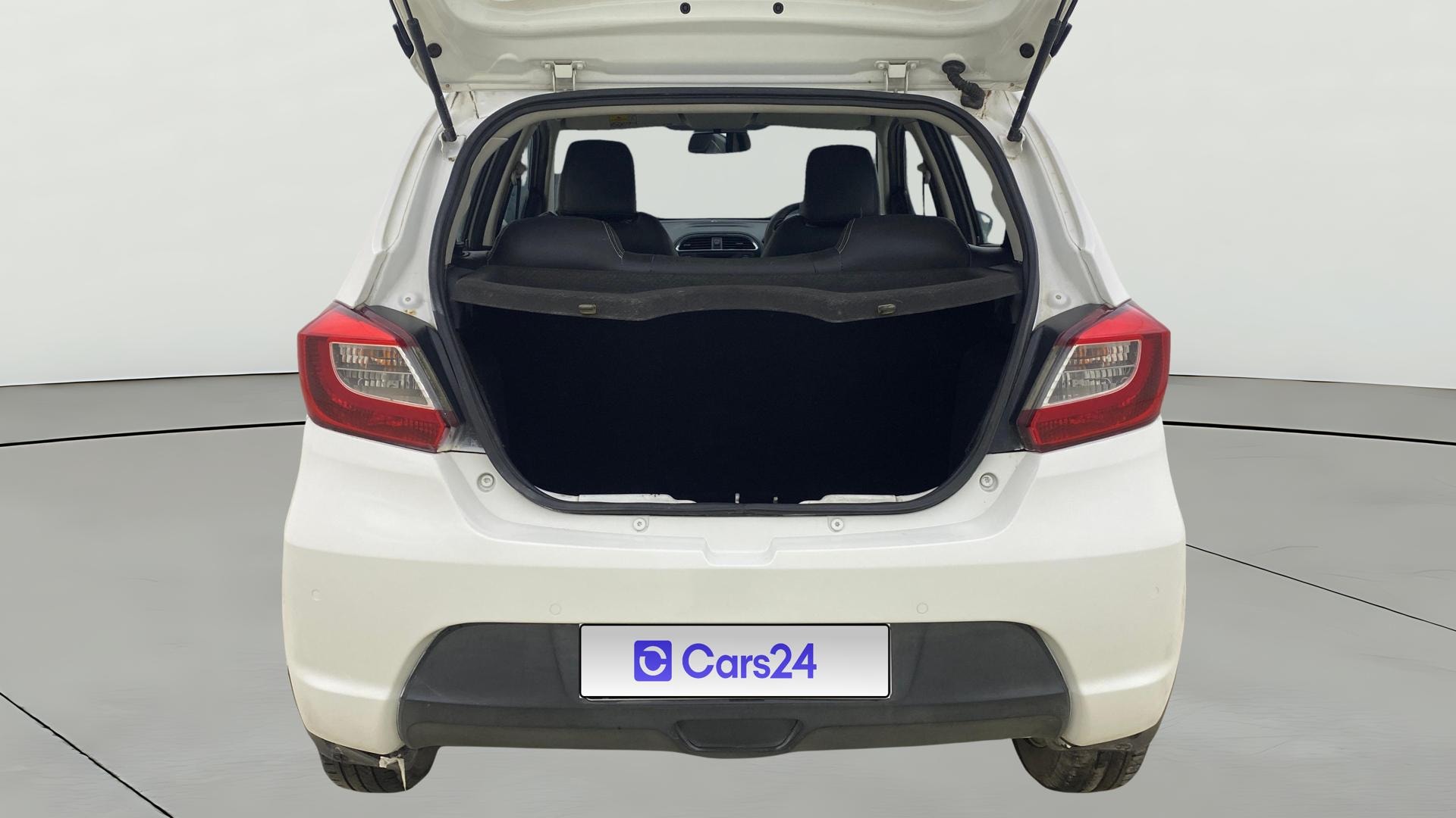 View 2020 Tata Tiago Revotorq XB Image 36 Used 2020 Tata Tiago Revotorq XB Image 36