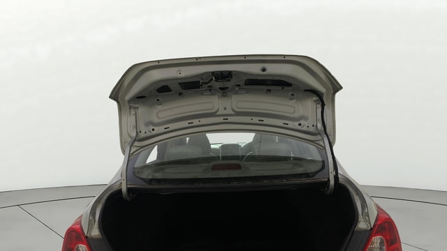 View Nissan Sunny Image 16 Used Nissan Sunny Image 16