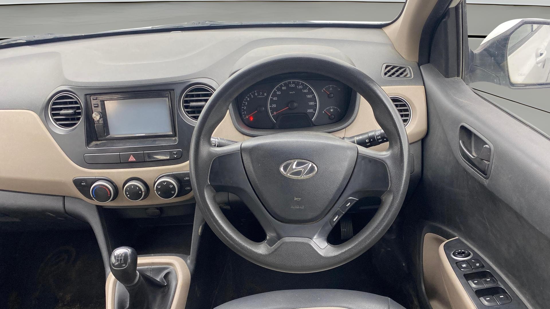 View 2017 Hyundai Grand i10 Magna 1.2 Kappa VTVT Image 20 Used 2017 Hyundai Grand i10 Magna 1.2 Kappa VTVT Image 20