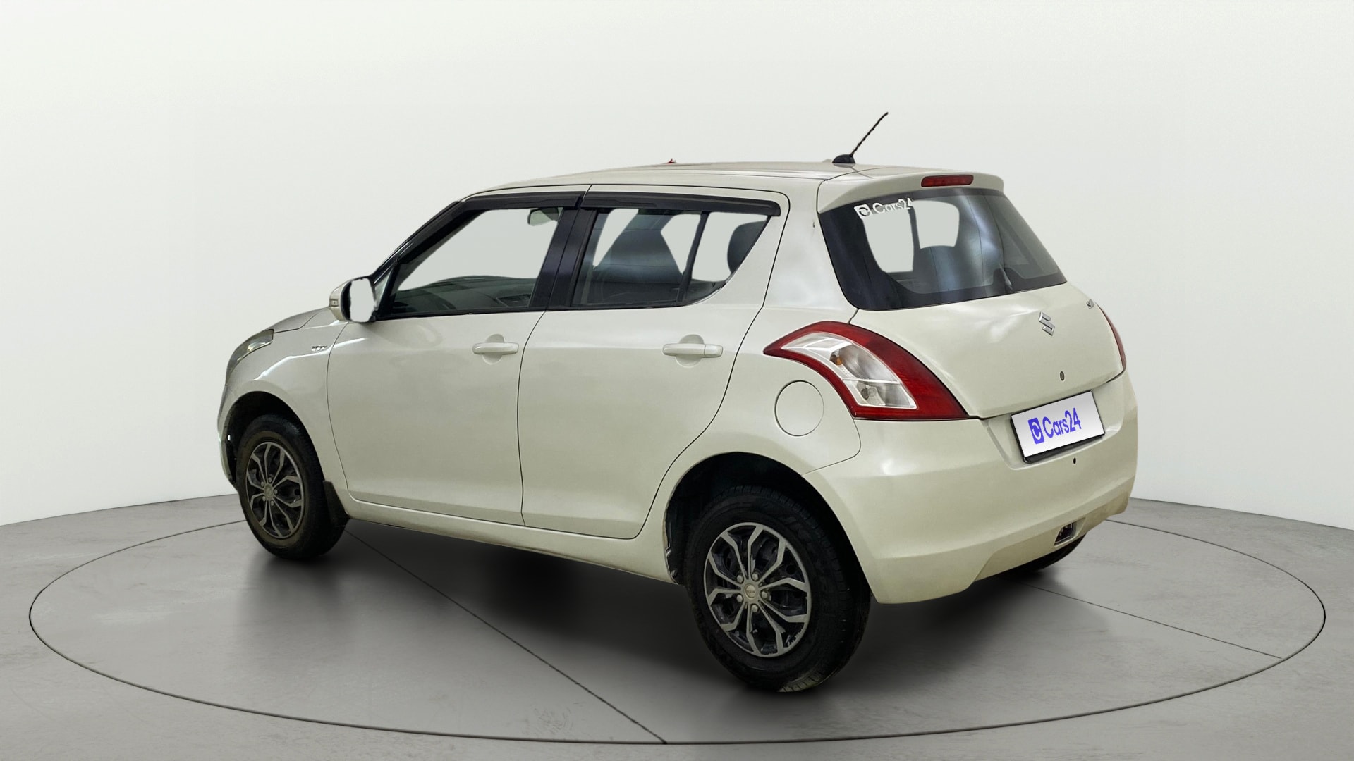 View 2015 Maruti Suzuki 1000 Base Variant Image 2 Used 2015 Maruti Suzuki 1000 Base Variant Image 2