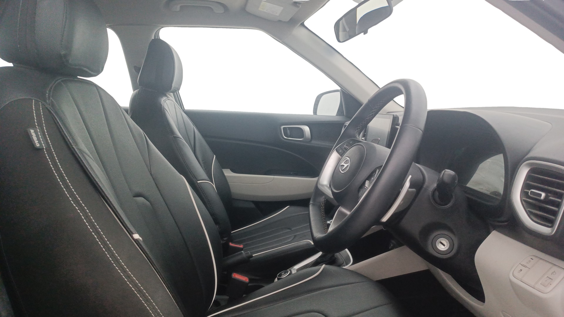 View 2024 Hyundai Venue S (O) 1.0 Turbo Petrol DCT Image 27 Used 2024 Hyundai Venue S (O) 1.0 Turbo Petrol DCT Image 27