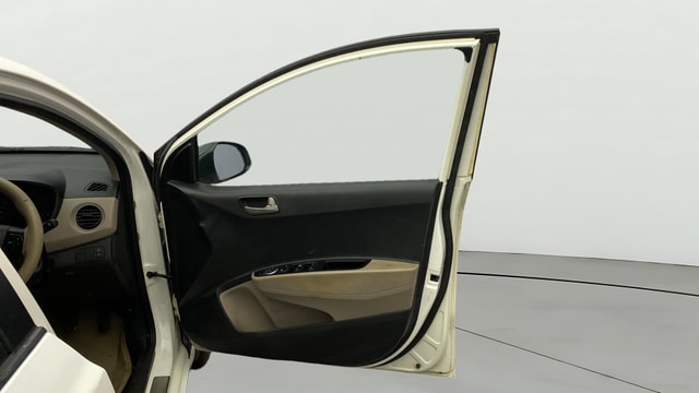 View Hyundai Xcent Image 44 Used Hyundai Xcent Image 44