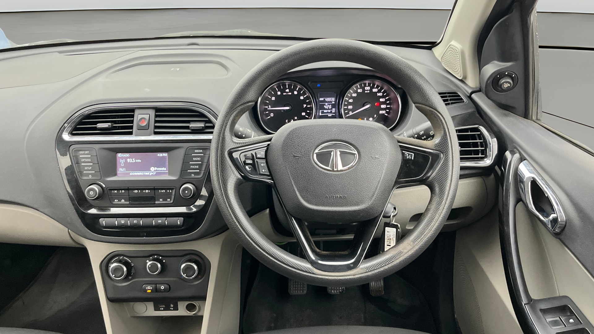 View 2018 Tata Tiago Revotorq XB Image 20 Used 2018 Tata Tiago Revotorq XB Image 20