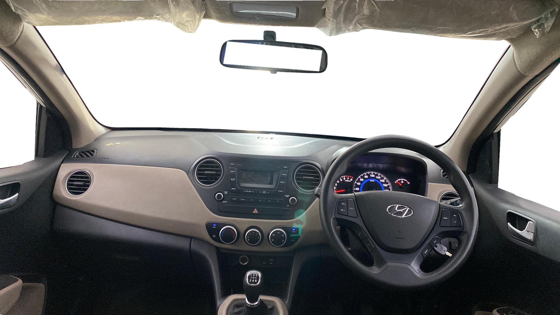View 2016 Hyundai Grand i10 Sportz 1.2 Kappa Image 15 Used 2016 Hyundai Grand i10 Sportz 1.2 Kappa Image 15