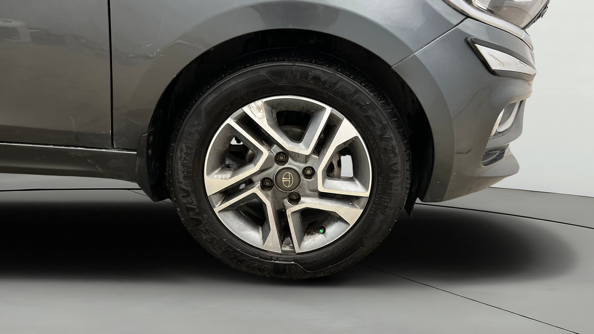 View 2022 Tata Tigor XE Diesel Image 41 Used 2022 Tata Tigor XE Diesel Image 41