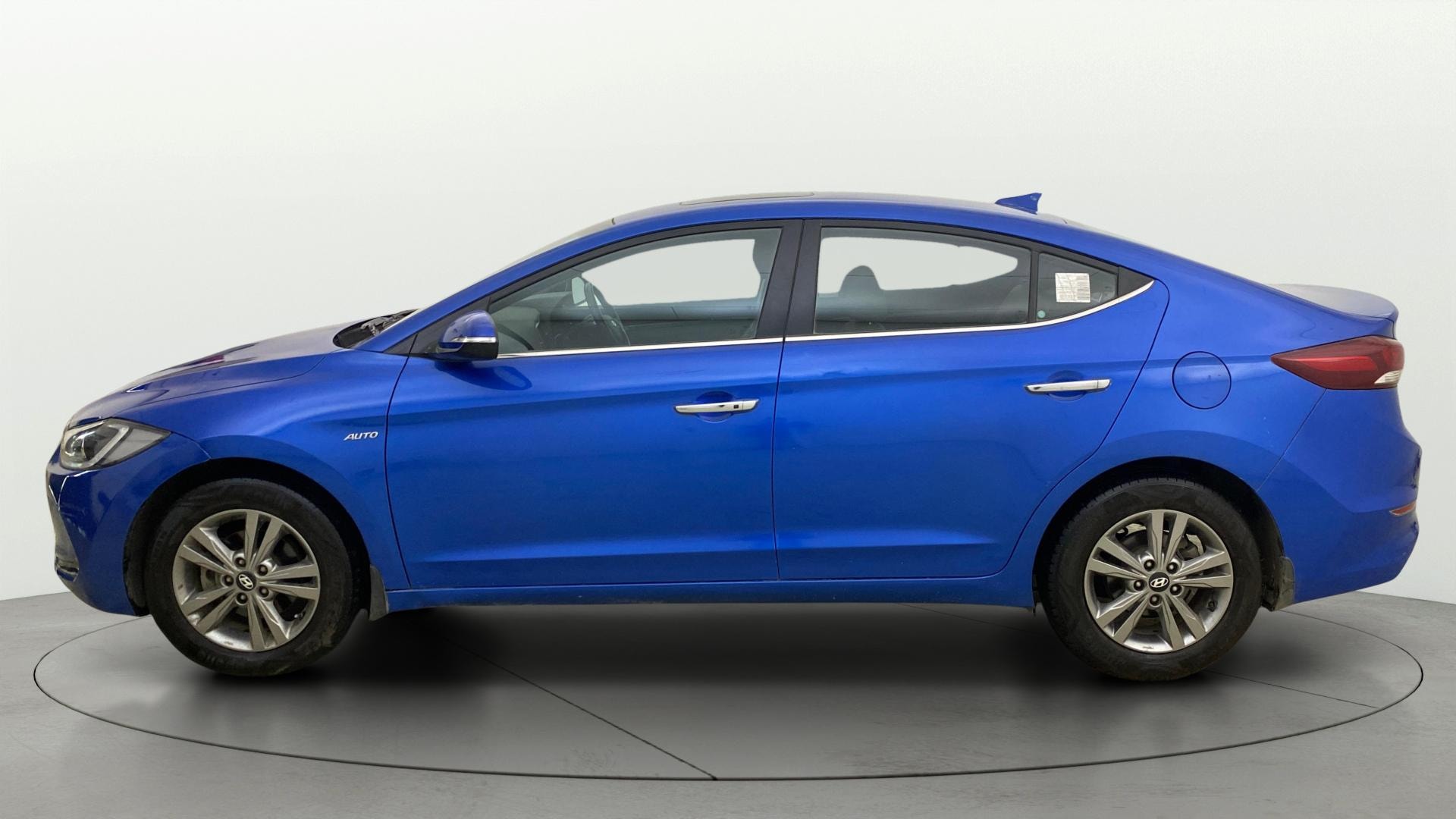 View 2018 Hyundai Elantra 1.6 CRDi S Image 6 Used 2018 Hyundai Elantra 1.6 CRDi S Image 6