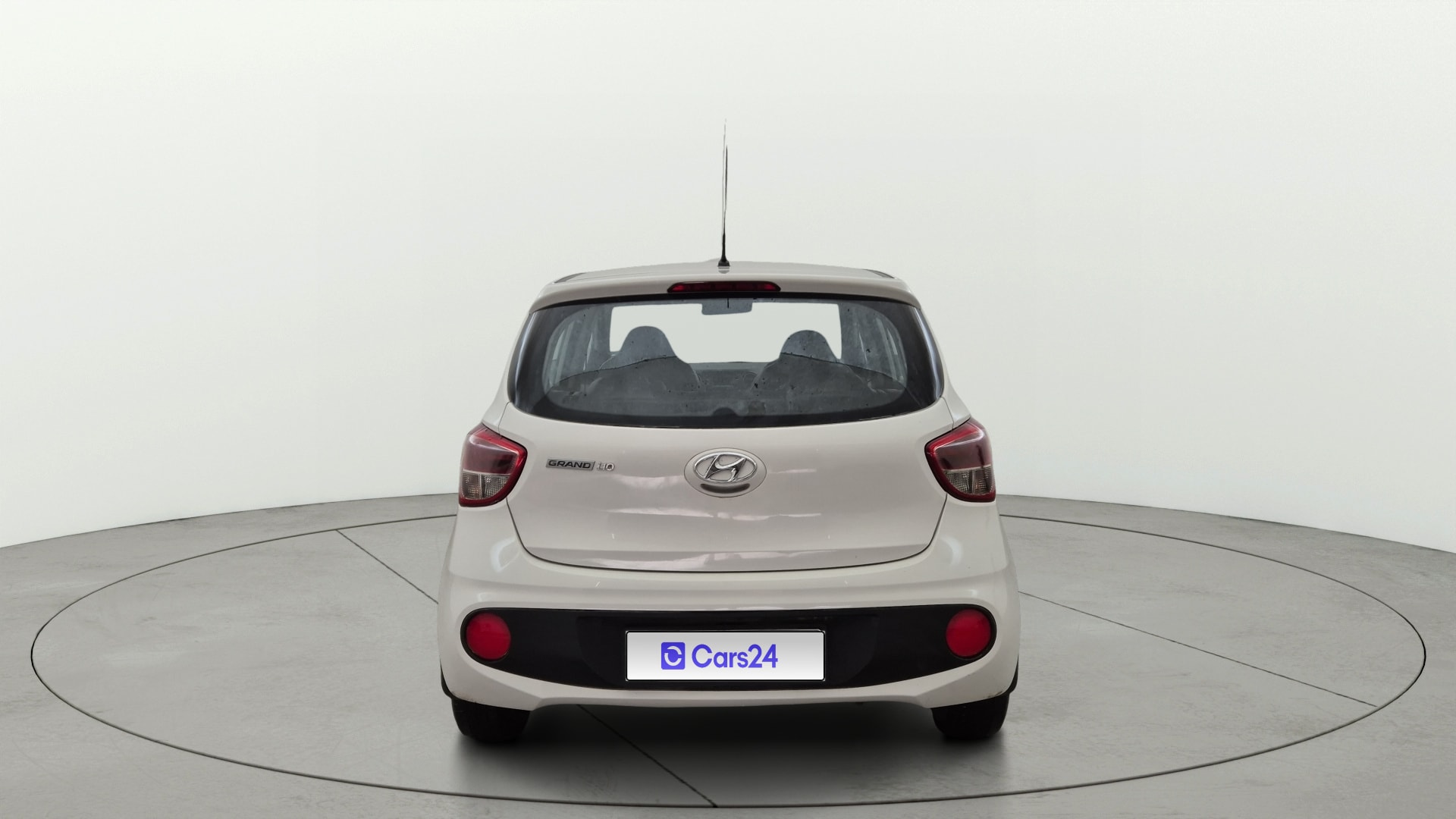 View 2018 Hyundai Grand i10 Magna 1.2 Kappa VTVT Image 38 Used 2018 Hyundai Grand i10 Magna 1.2 Kappa VTVT Image 38