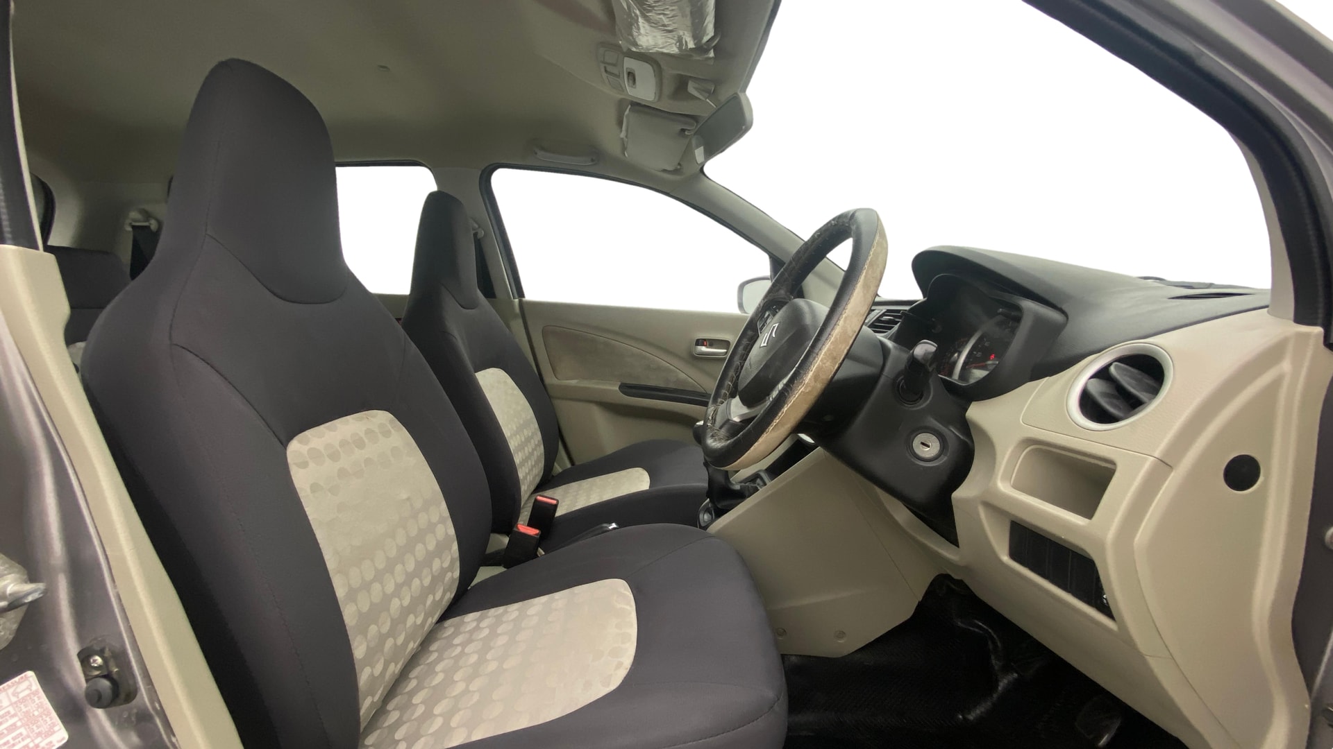 View 2016 Maruti Suzuki 1000 Base Variant Image 25 Used 2016 Maruti Suzuki 1000 Base Variant Image 25
