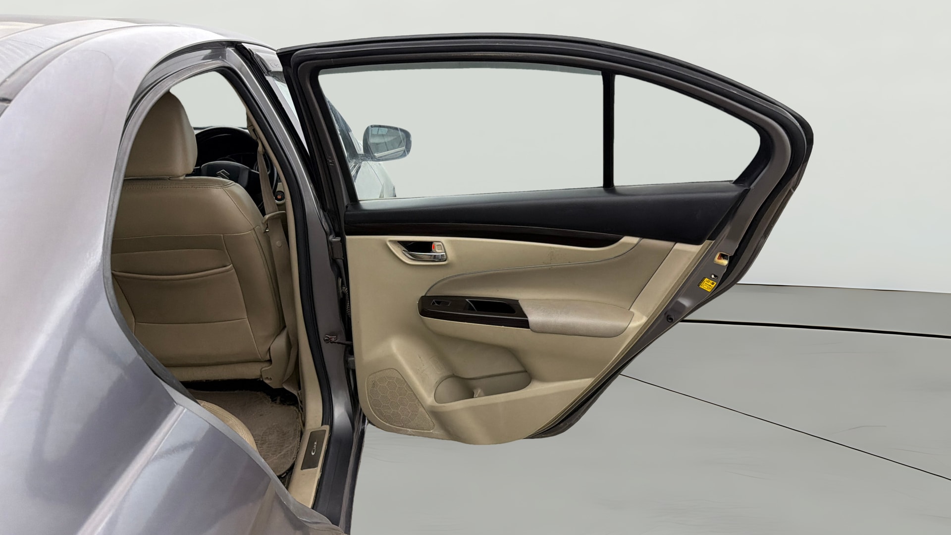 View 2016 Maruti Suzuki 1000 Base Variant Image 7 Used 2016 Maruti Suzuki 1000 Base Variant Image 7