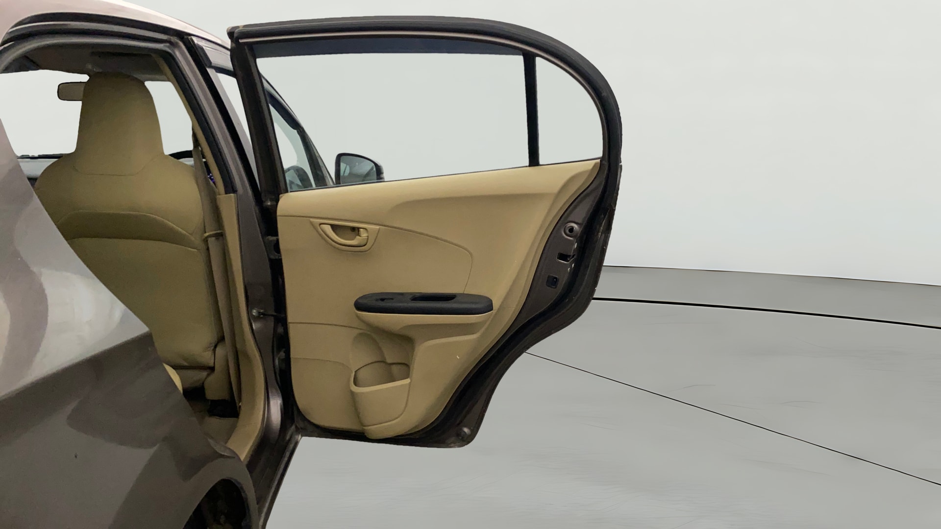 View 2015 Honda Amaze E MT Petrol BS IV Image 6 Used 2015 Honda Amaze E MT Petrol BS IV Image 6
