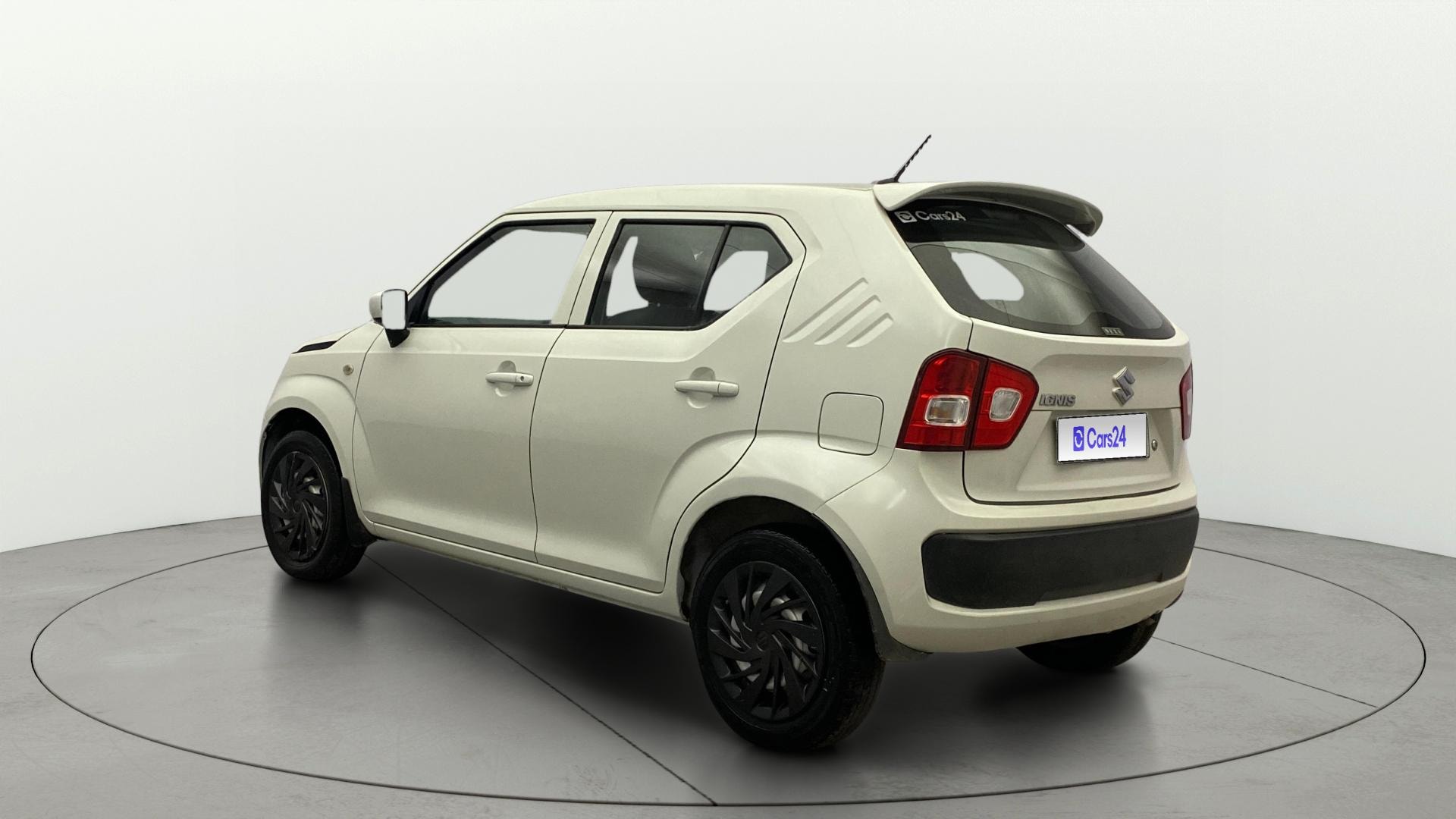 View 2018 Maruti Suzuki 1000 Base Variant Image 2 Used 2018 Maruti Suzuki 1000 Base Variant Image 2