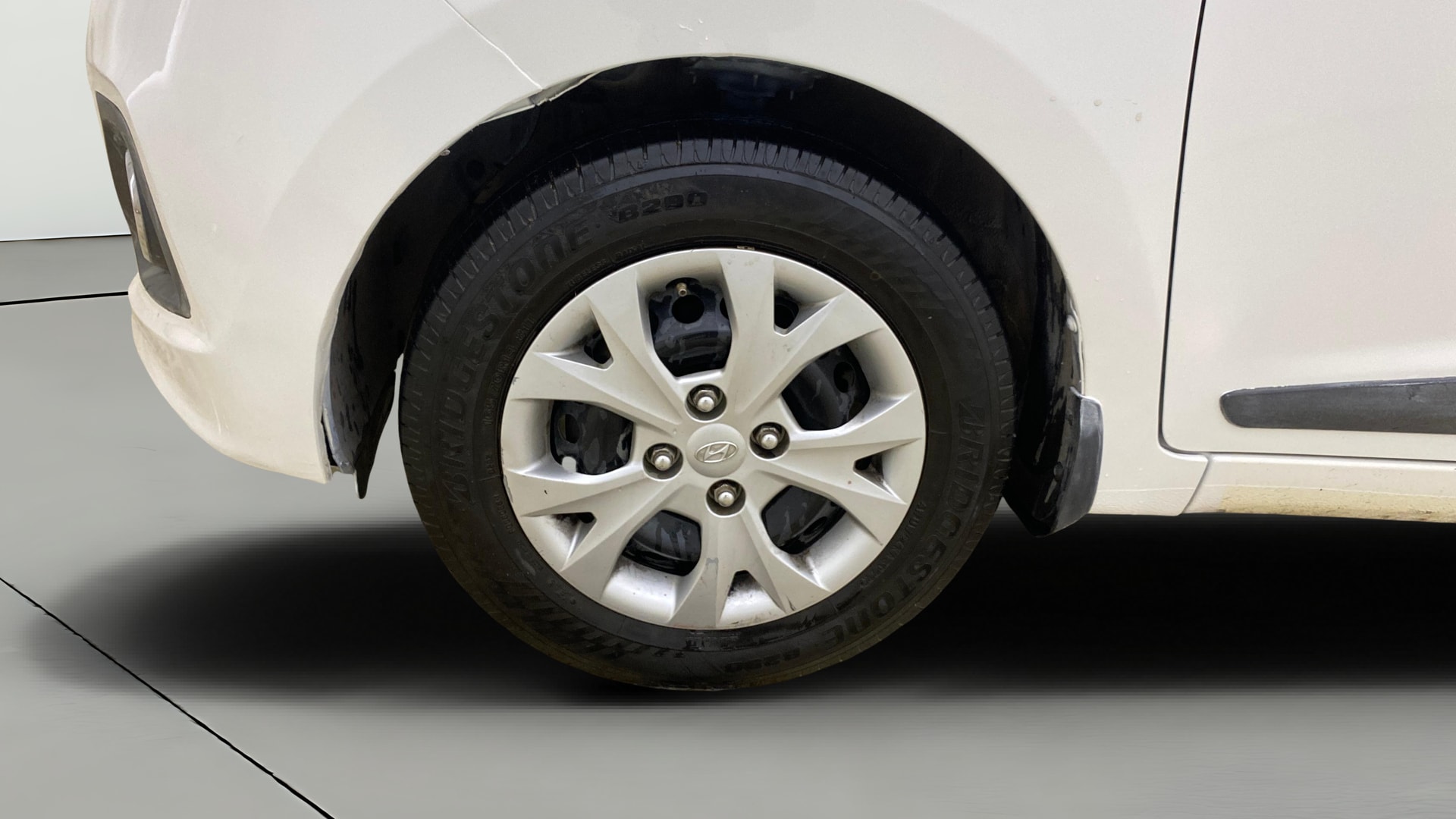 View 2016 Hyundai Grand i10 Sportz 1.2 Kappa Image 27 Used 2016 Hyundai Grand i10 Sportz 1.2 Kappa Image 27