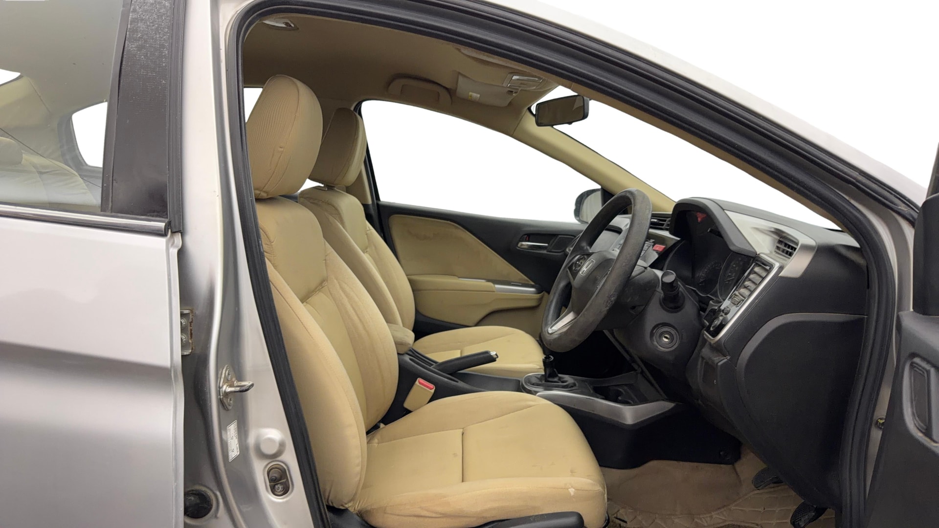 View 2015 Honda City ZX MT Diesel Anniversary Edition Image 18 Used 2015 Honda City ZX MT Diesel Anniversary Edition Image 18