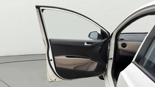 View Hyundai Grand i10 Image 30 Used Hyundai Grand i10 Image 30