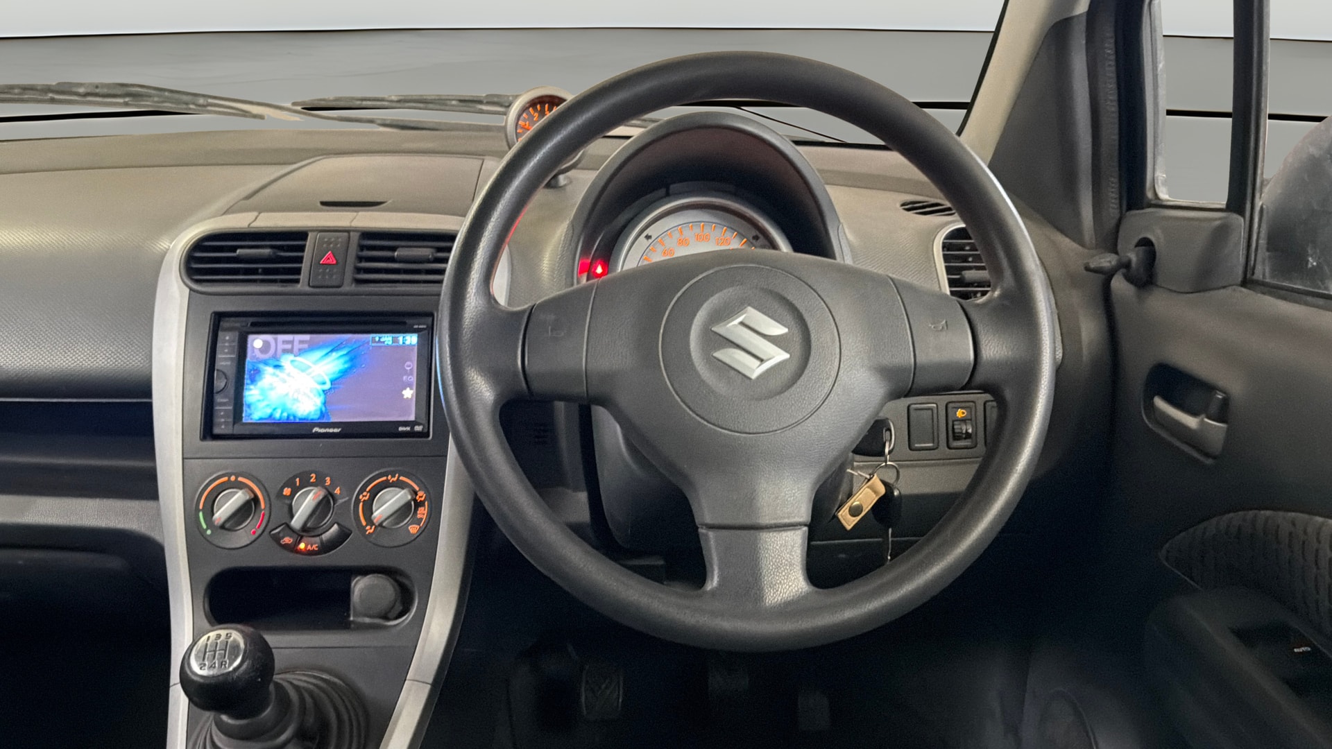 View 2014 Maruti Suzuki 1000 Base Variant Image 20 Used 2014 Maruti Suzuki 1000 Base Variant Image 20