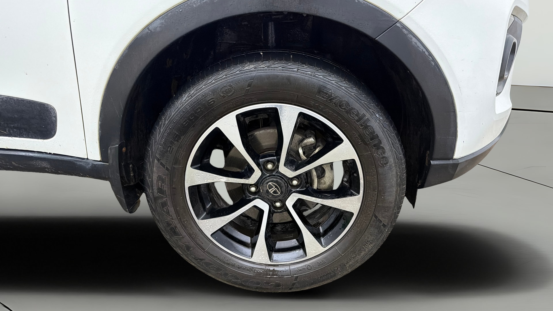 View 2021 Tata Nexon Revotron XE Image 45 Used 2021 Tata Nexon Revotron XE Image 45