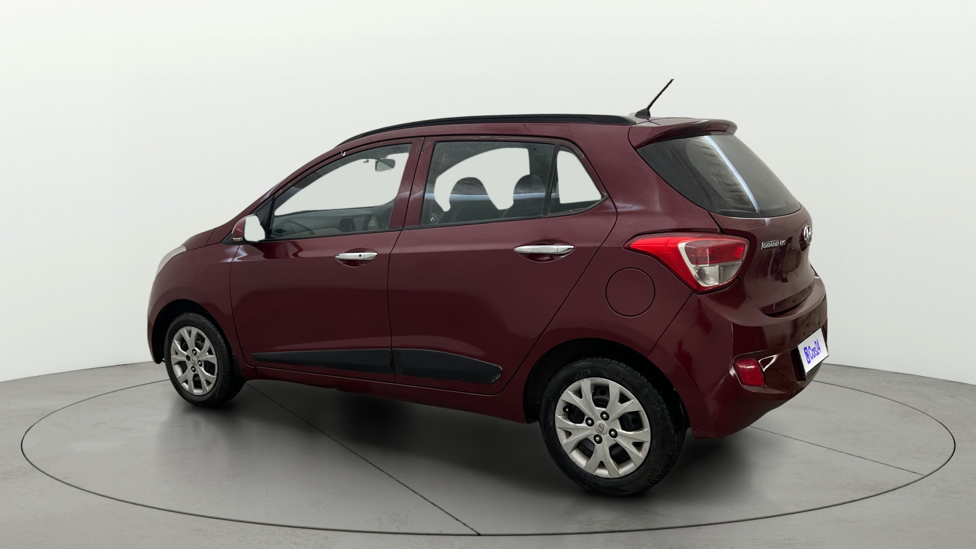 View 2014 Hyundai Grand i10 Sportz 1.2 Kappa Image 2 Used 2014 Hyundai Grand i10 Sportz 1.2 Kappa Image 2