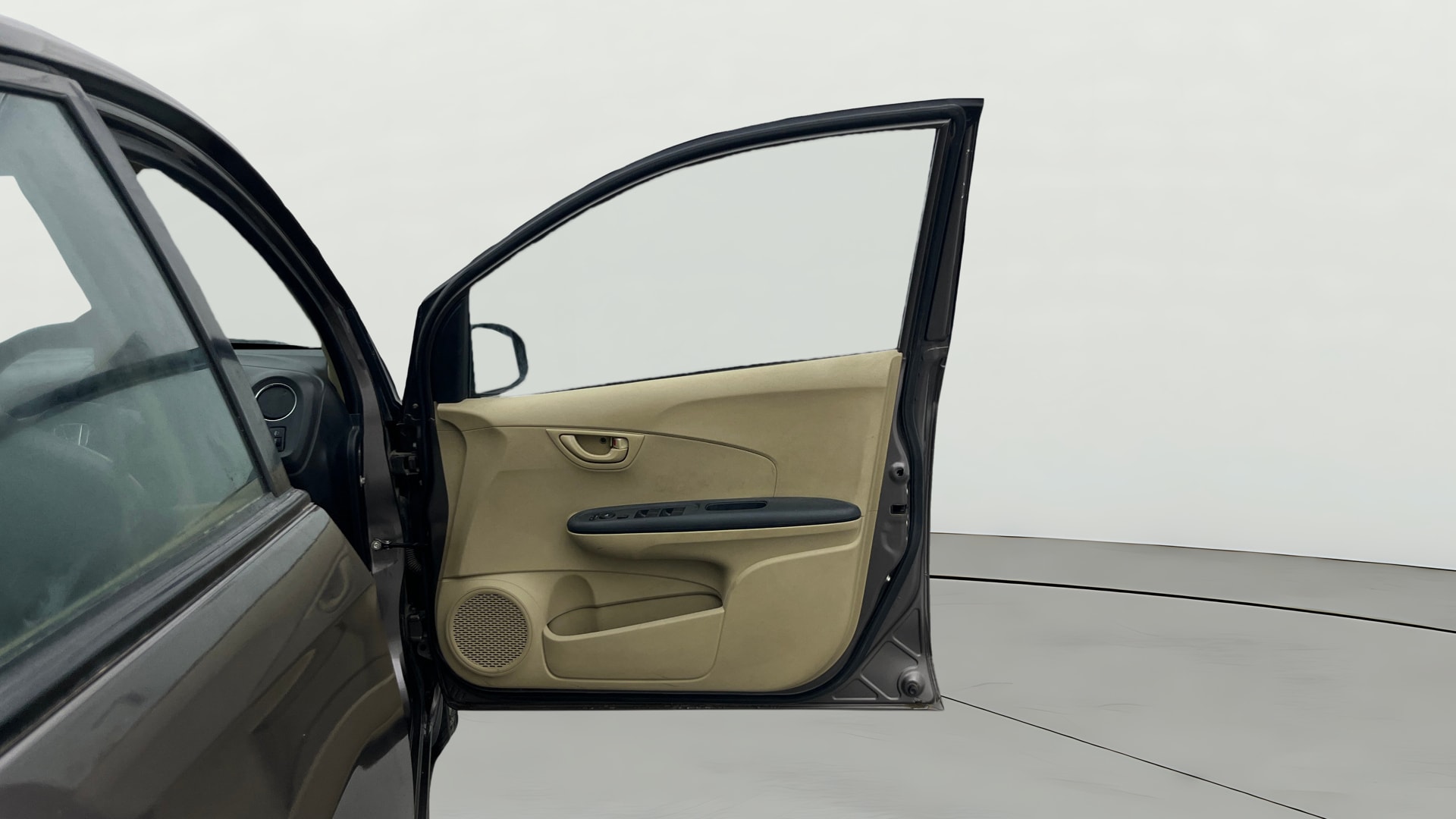 View 2015 Honda Amaze E MT Petrol BS IV Image 44 Used 2015 Honda Amaze E MT Petrol BS IV Image 44