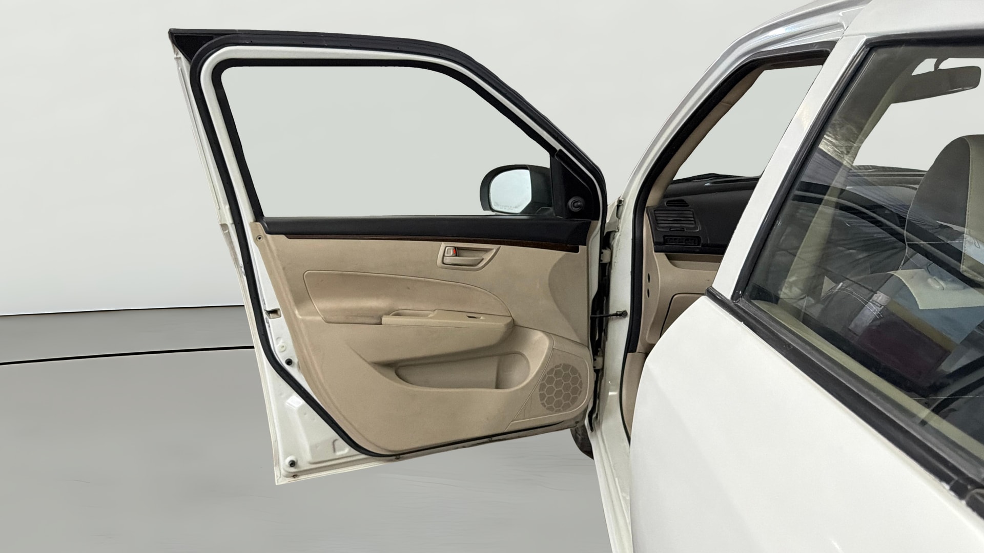 View 2015 Maruti Suzuki 1000 Base Variant Image 30 Used 2015 Maruti Suzuki 1000 Base Variant Image 30