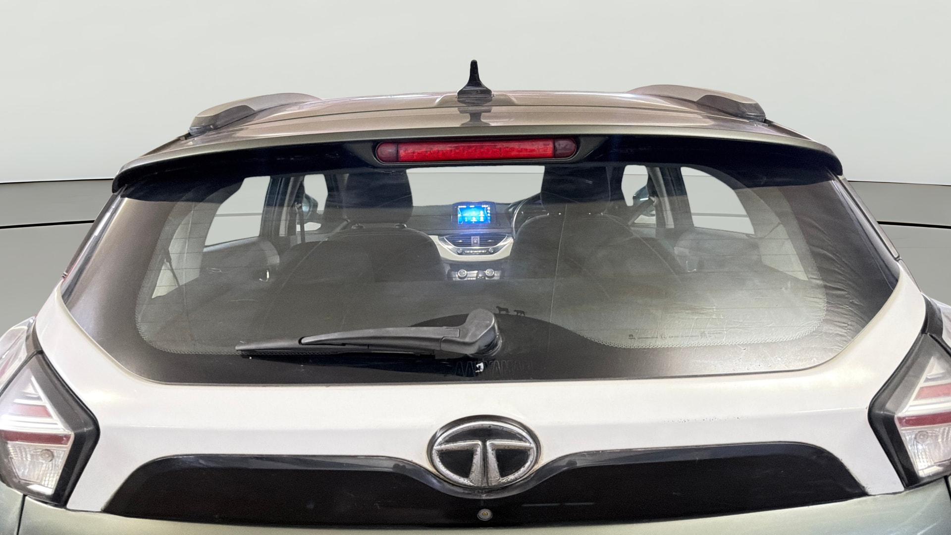 View 2021 Tata Nexon Revotron XE Image 4 Used 2021 Tata Nexon Revotron XE Image 4