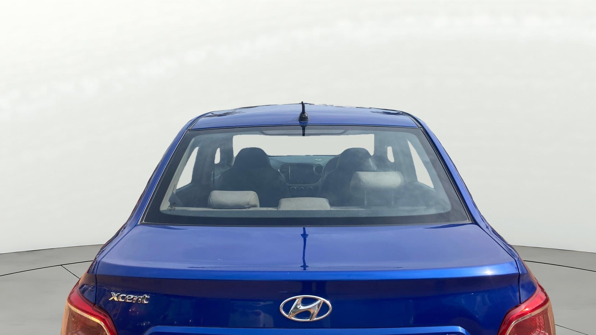 View 2015 Hyundai Xcent Base Petrol Image 4 Used 2015 Hyundai Xcent Base Petrol Image 4