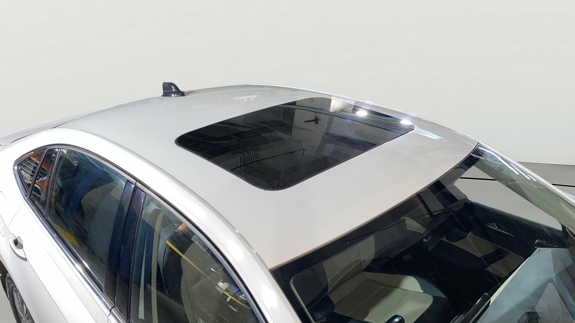 View 2023 Skoda Slavia Style 1.0 TSI AT Image 6 Used 2023 Skoda Slavia Style 1.0 TSI AT Image 6