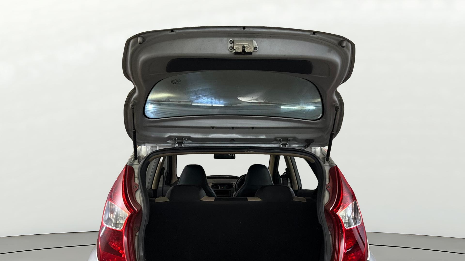 View 2014 Hyundai EON Era Plus Image 16 Used 2014 Hyundai EON Era Plus Image 16
