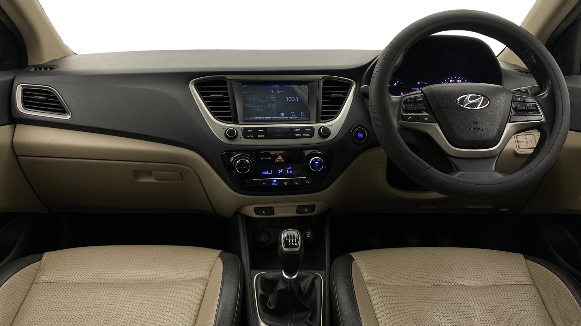 View 2019 Hyundai Verna 1.4 VTVT E Image 16 Used 2019 Hyundai Verna 1.4 VTVT E Image 16