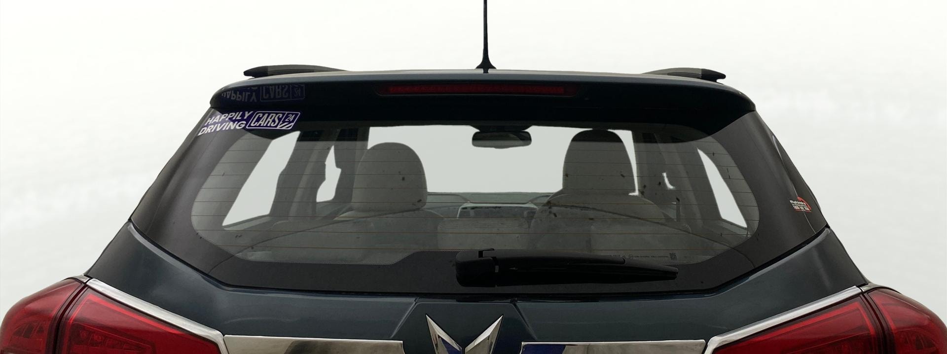 View 2022 Mahindra XUV300 W4 Petrol BS IV Image 4 Used 2022 Mahindra XUV300 W4 Petrol BS IV Image 4