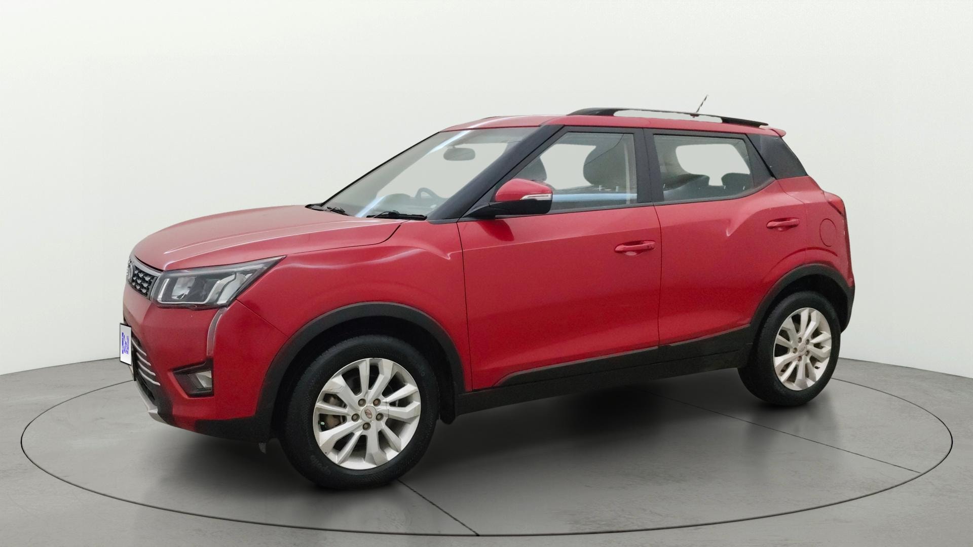 View 2019 Mahindra XUV300 W4 Petrol BS IV Image 22 Used 2019 Mahindra XUV300 W4 Petrol BS IV Image 22