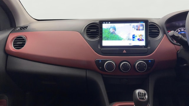 View Hyundai Grand i10 Image 17 Used Hyundai Grand i10 Image 17