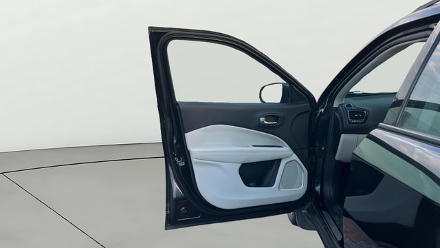 View Jeep Compass Image 31 Used Jeep Compass Image 31