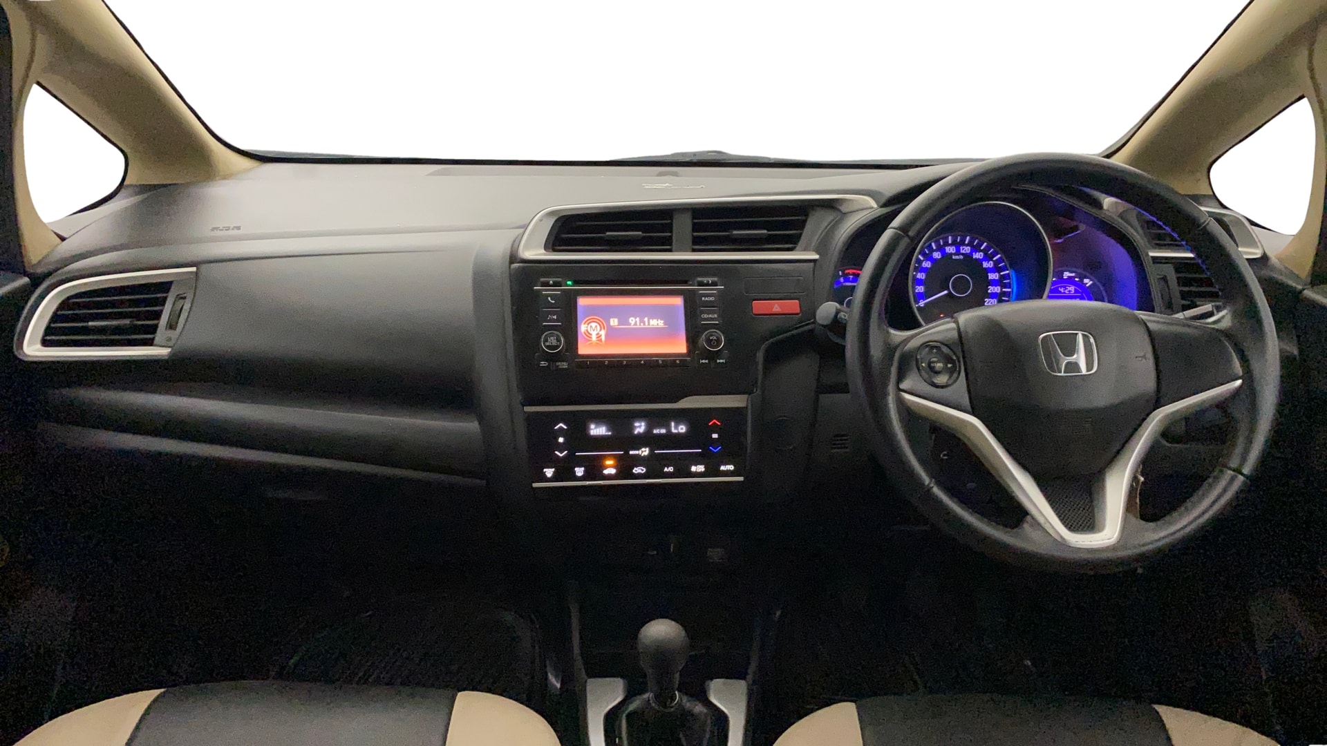 View 2015 Honda Jazz E MT Diesel Image 32 Used 2015 Honda Jazz E MT Diesel Image 32