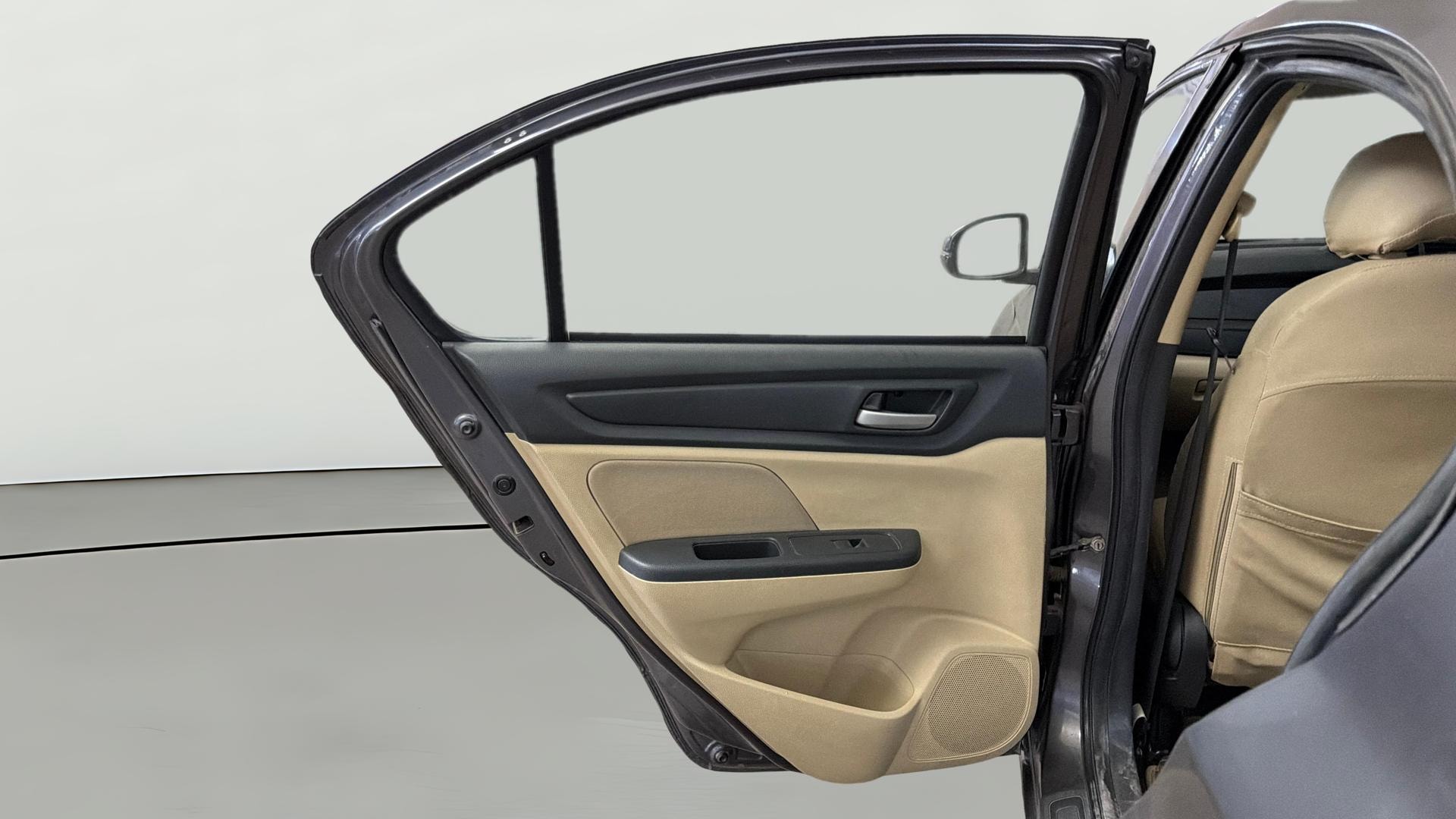 View 2019 Honda Amaze E MT Petrol BS IV Image 22 Used 2019 Honda Amaze E MT Petrol BS IV Image 22